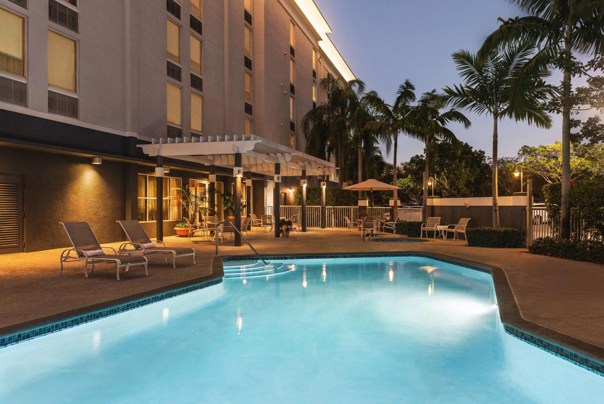 Hampton Inn Pembroke Pines Eksteriør bilde